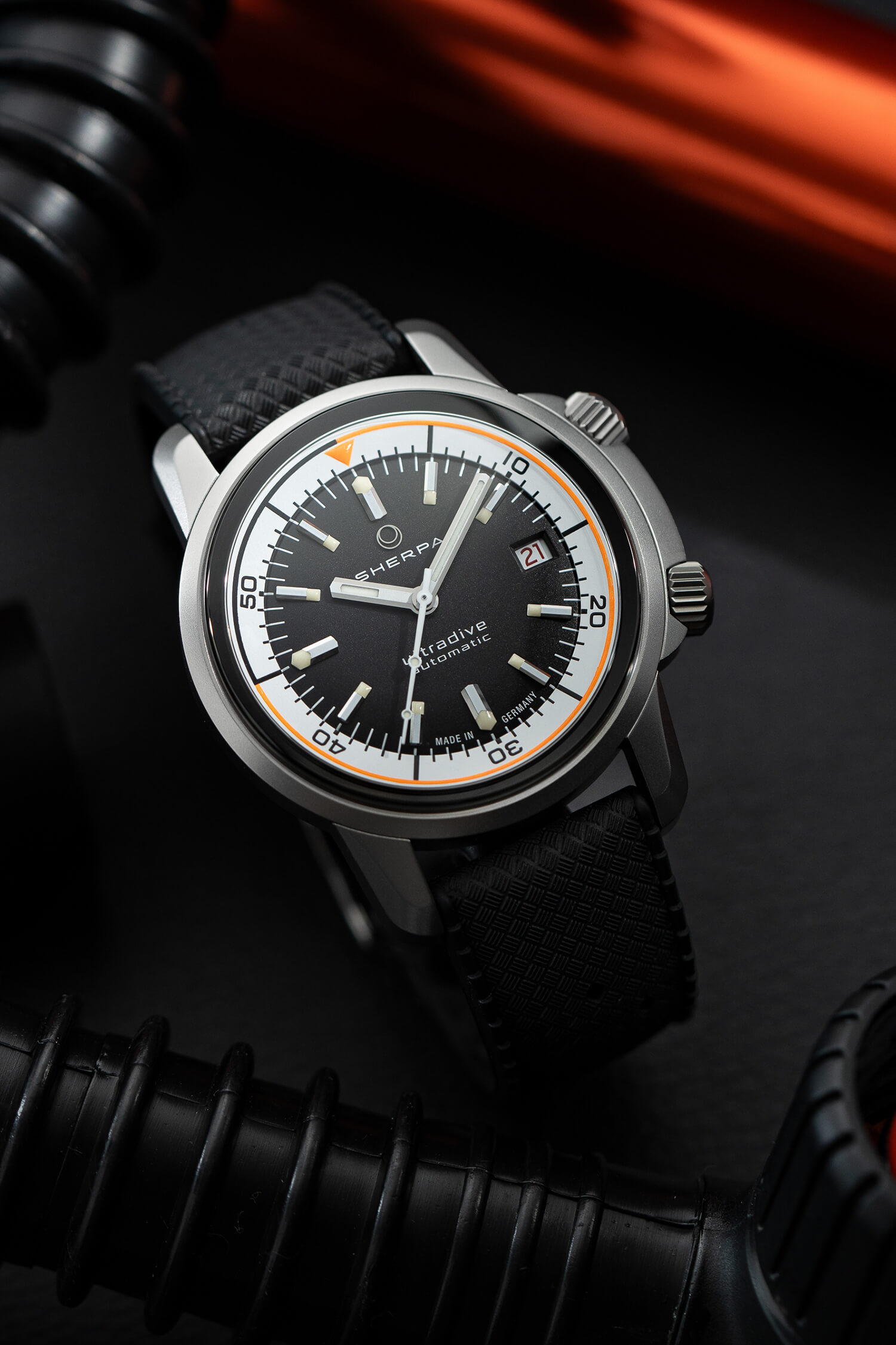 Sherpa_Ultradive_MATTE_portrait_slider