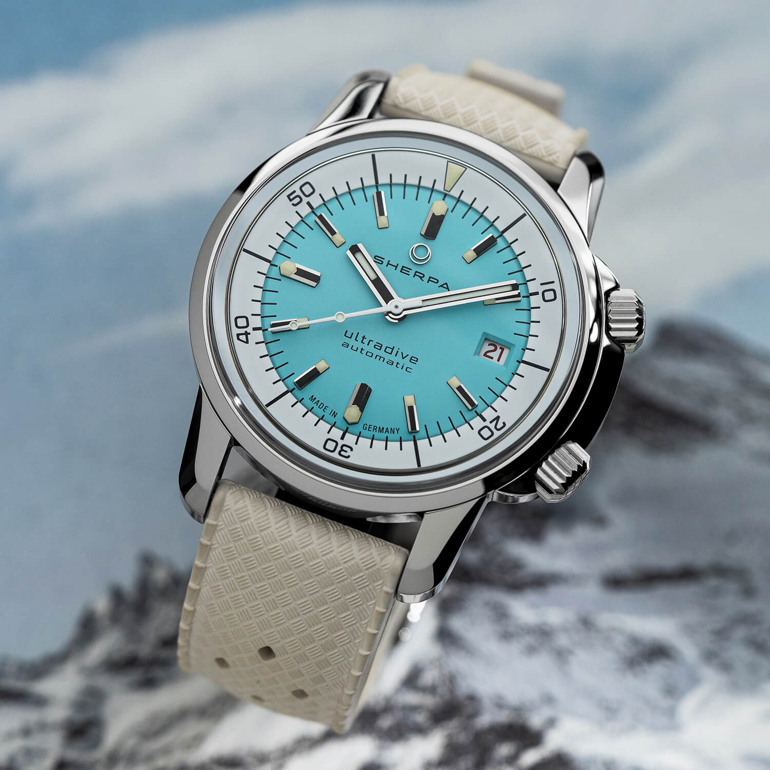 Ultradive_Atoll_mountains_SQ